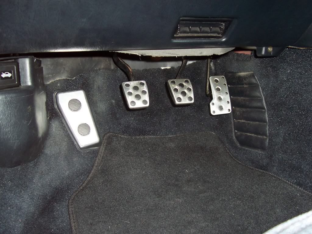 FS JDM Sportivo Pedal Set with Foot Rest "Almost Perfect for SW20